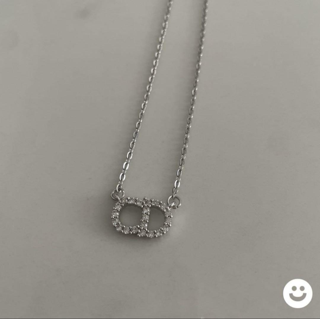 Dior CD ロゴ ネックレス シルバー - メルカリ