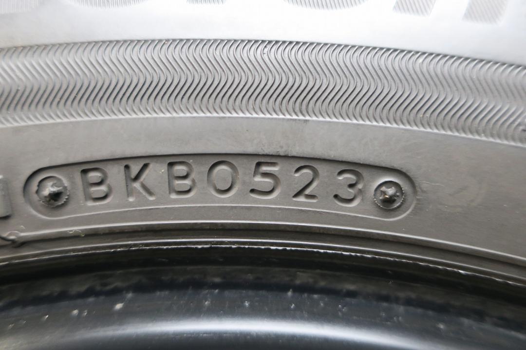 9~9.5分山 23年 215/60R16 ブリヂストン プレイズ PX-RVⅡ