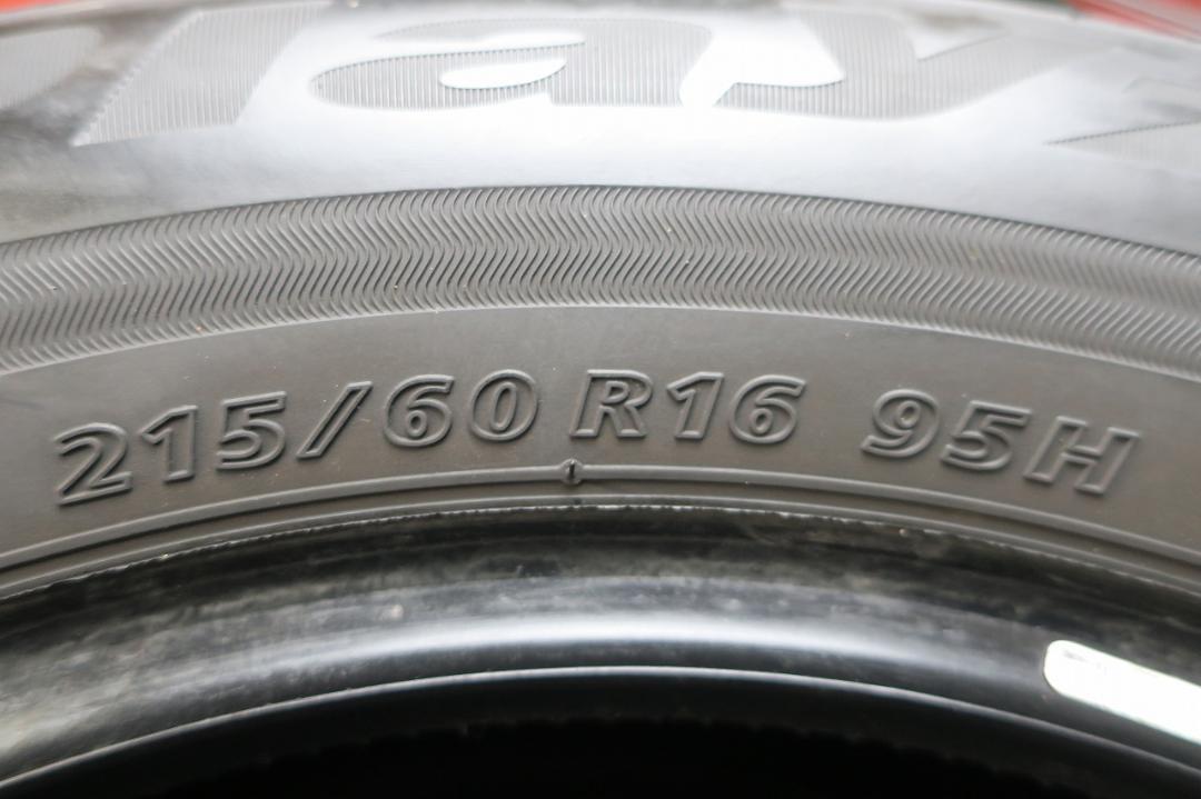 9~9.5分山 23年 215/60R16 ブリヂストン プレイズ PX-RVⅡ