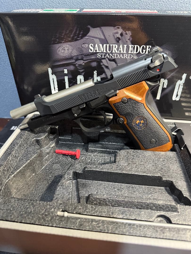 東京マルイ　サムライエッジ スタンダード　ガス・ブローバック　ベレッタ M92F