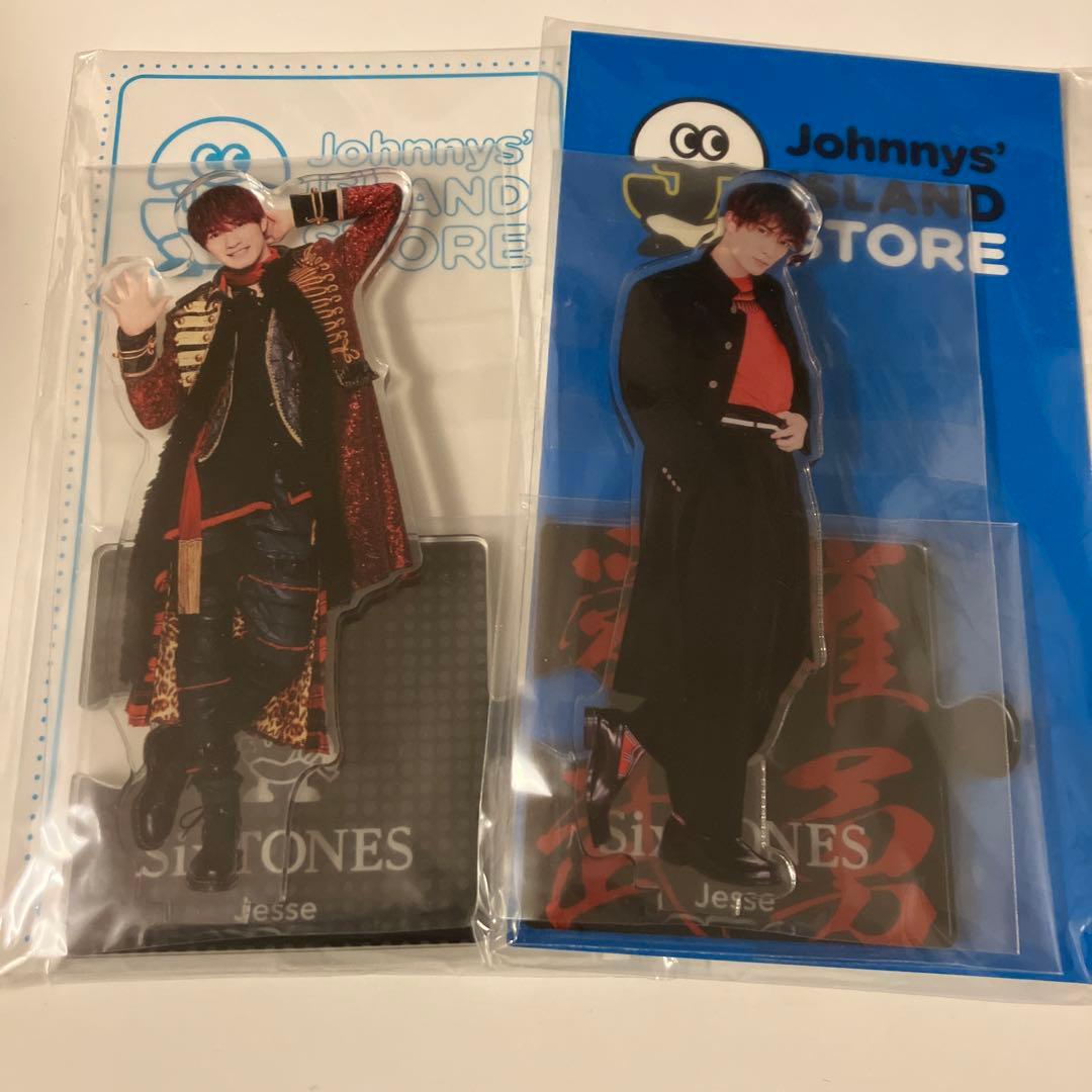 ジェシーアクスタ2点セット - メルカリ