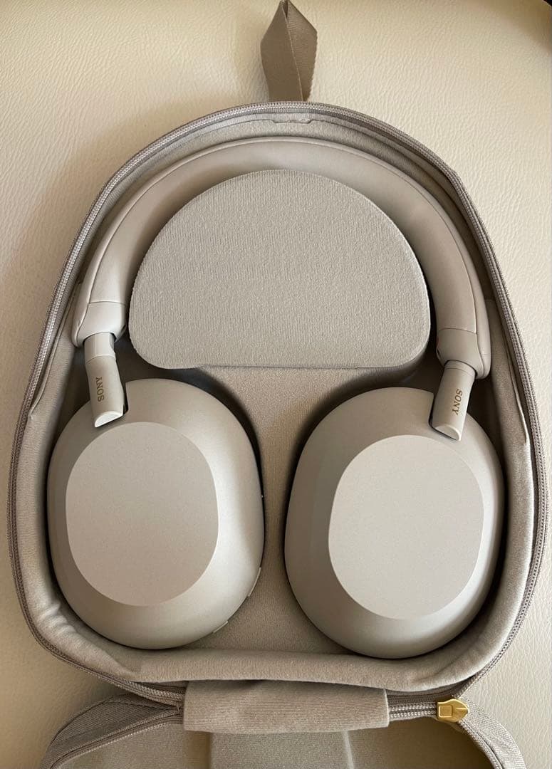 ワイヤレスノイズキャンセリングステレオヘッドセット WH-1000XM5