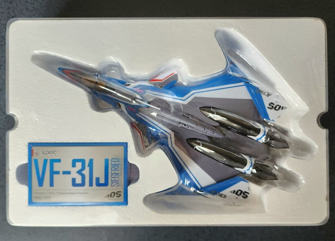 DX超合金 VF-31J ジークフリード(ハヤテ・インメルマン機)