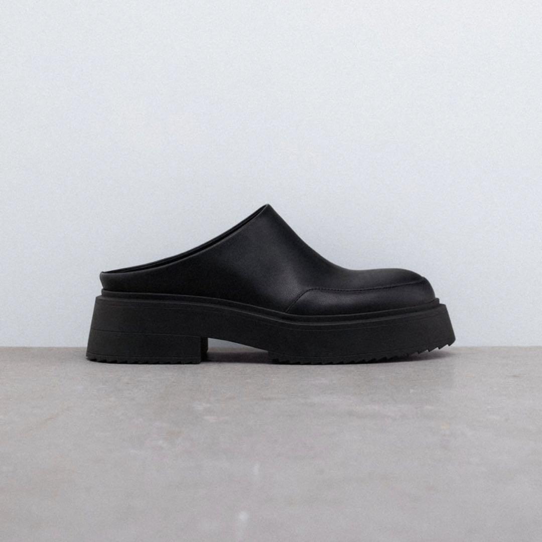 スリングバックシューズ