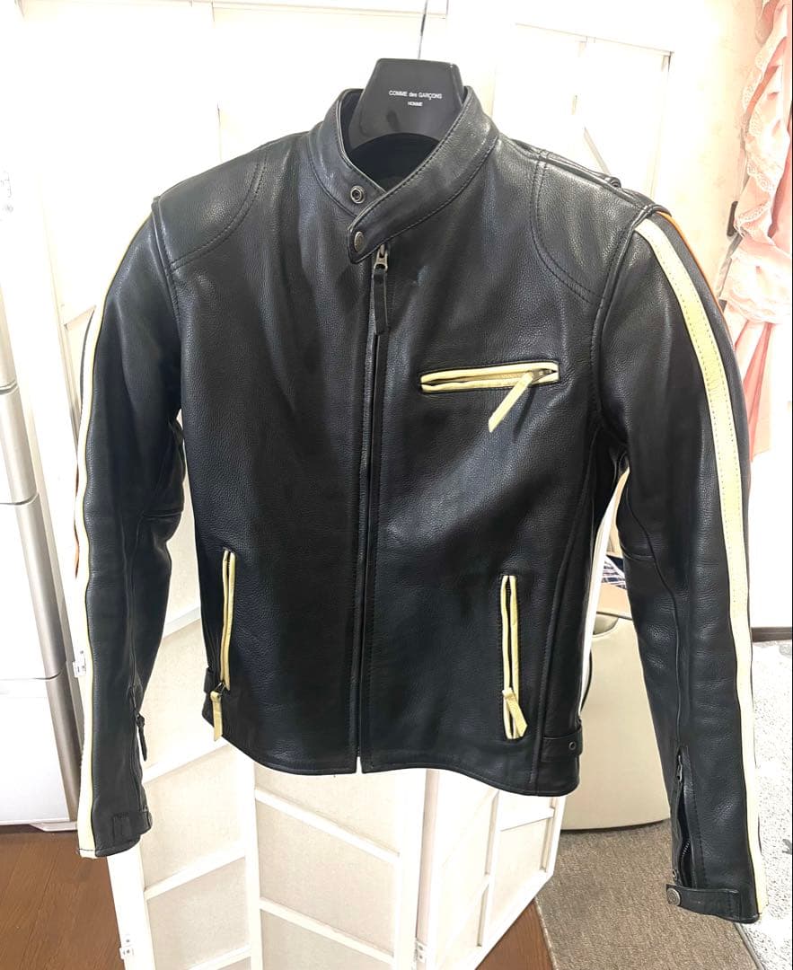 ブラックレザーシングルライダースジャケット