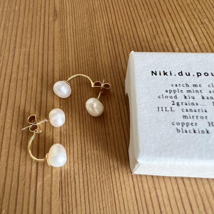 大人気作家（アクセサリー） niki.du.poulainさんのピアス karatebih.ba