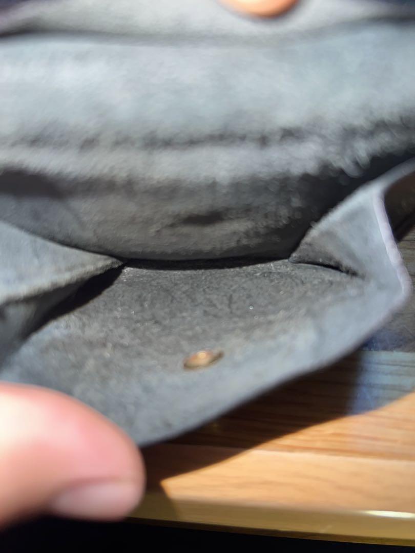 レザー製 二つ折り財布 黒イルビゾンテ