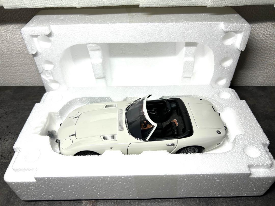 AUTOart オートアート 1/18 TOYOTA 2000GT カブリオレ AUTOart オートアート 1/18 TOYOTA 2000GT カブリオレ ホワイト
