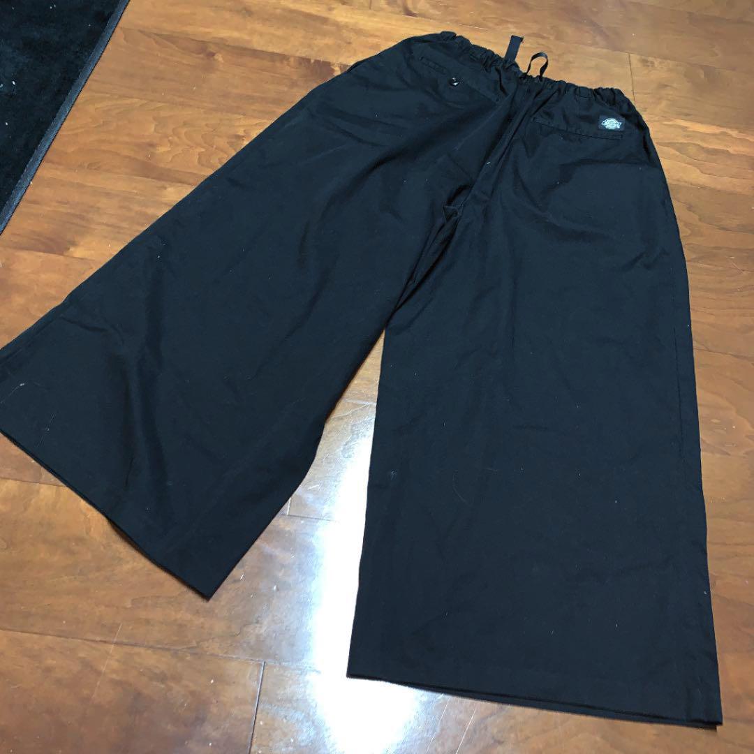 メルカリ Niko And Dickies チノパン ブラック 黒 ワイドパンツ ガウチョパンツ 2 555 中古や未使用のフリマ