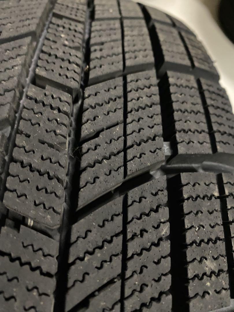 ナンカン　AW-1 スタッドレス　ホイール付き　185/60r15 スイフト等
