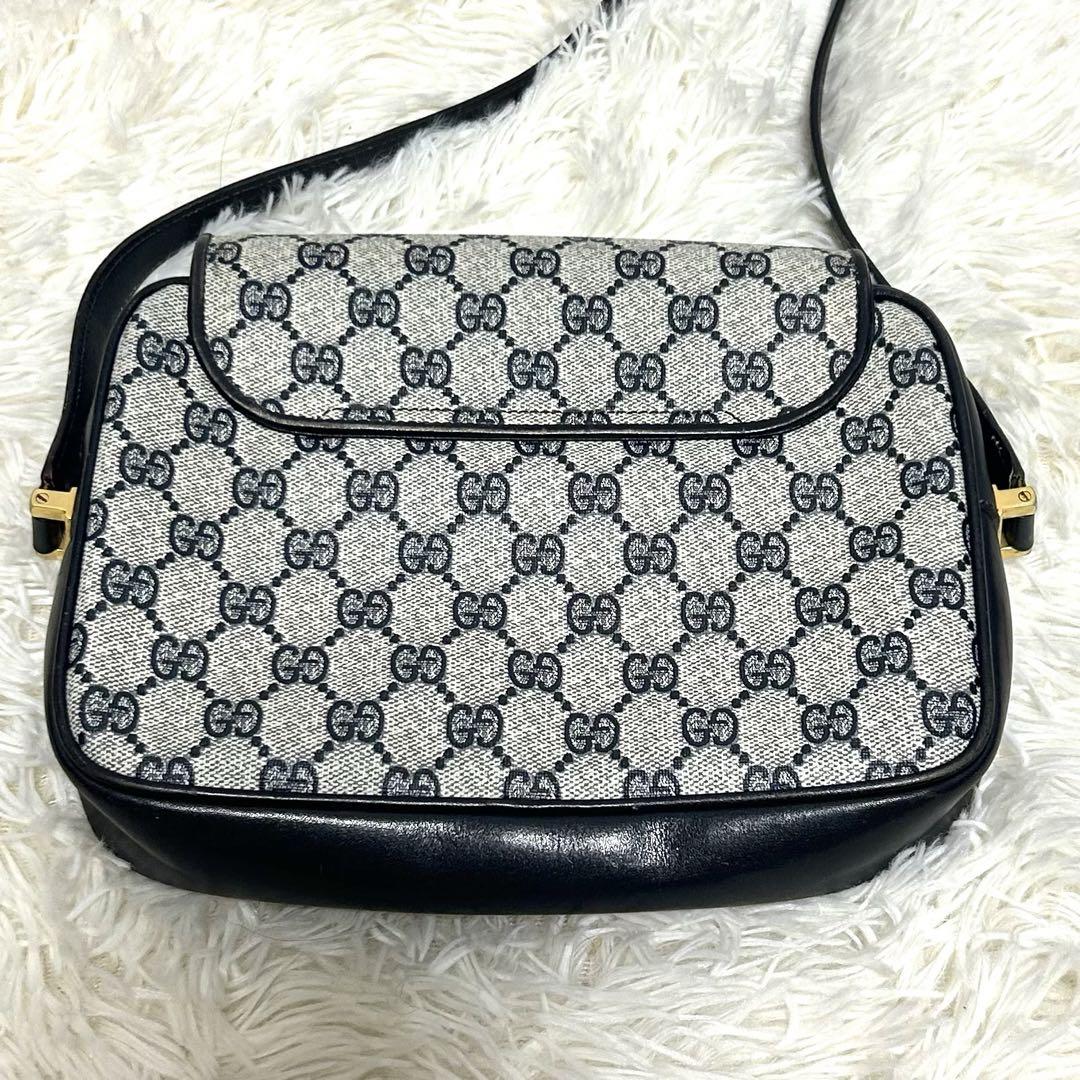 オールドグッチ　OLD GUCCI ショルダーバッグ　シマ　ロゴ金具　ネイビー オールドグッチ OLD GUCCI ショルダーバッグ シマ ロゴ金具