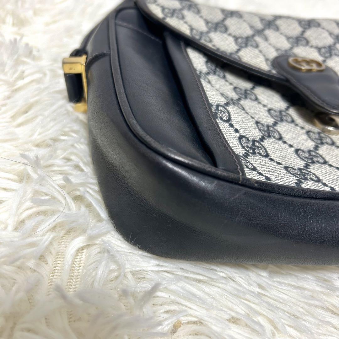 オールドグッチ OLD GUCCI ショルダーバッグ シマ ロゴ金具