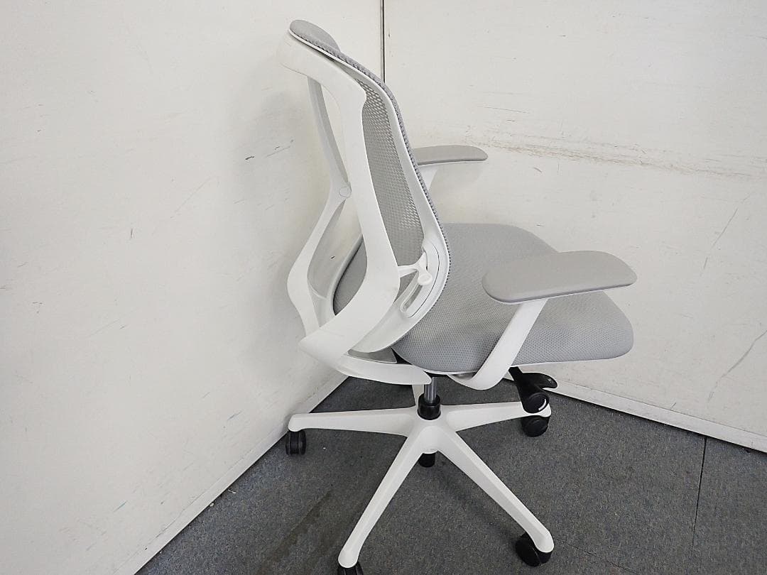 オカムラ シルフィーチェア 22-1670-3OKAMURA MARWIL-DEMENAGEMENTS_CH