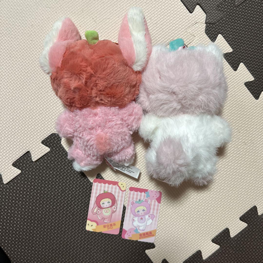 nommi ぬいぐるみ フルーツ いちご りんご Nommi フルーツパーティシリーズ りんご いちご - メルカリ
