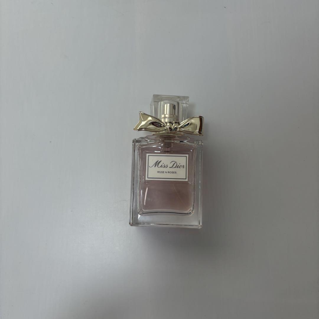 Miss Dior Rose N' Roses 香水 - メルカリ