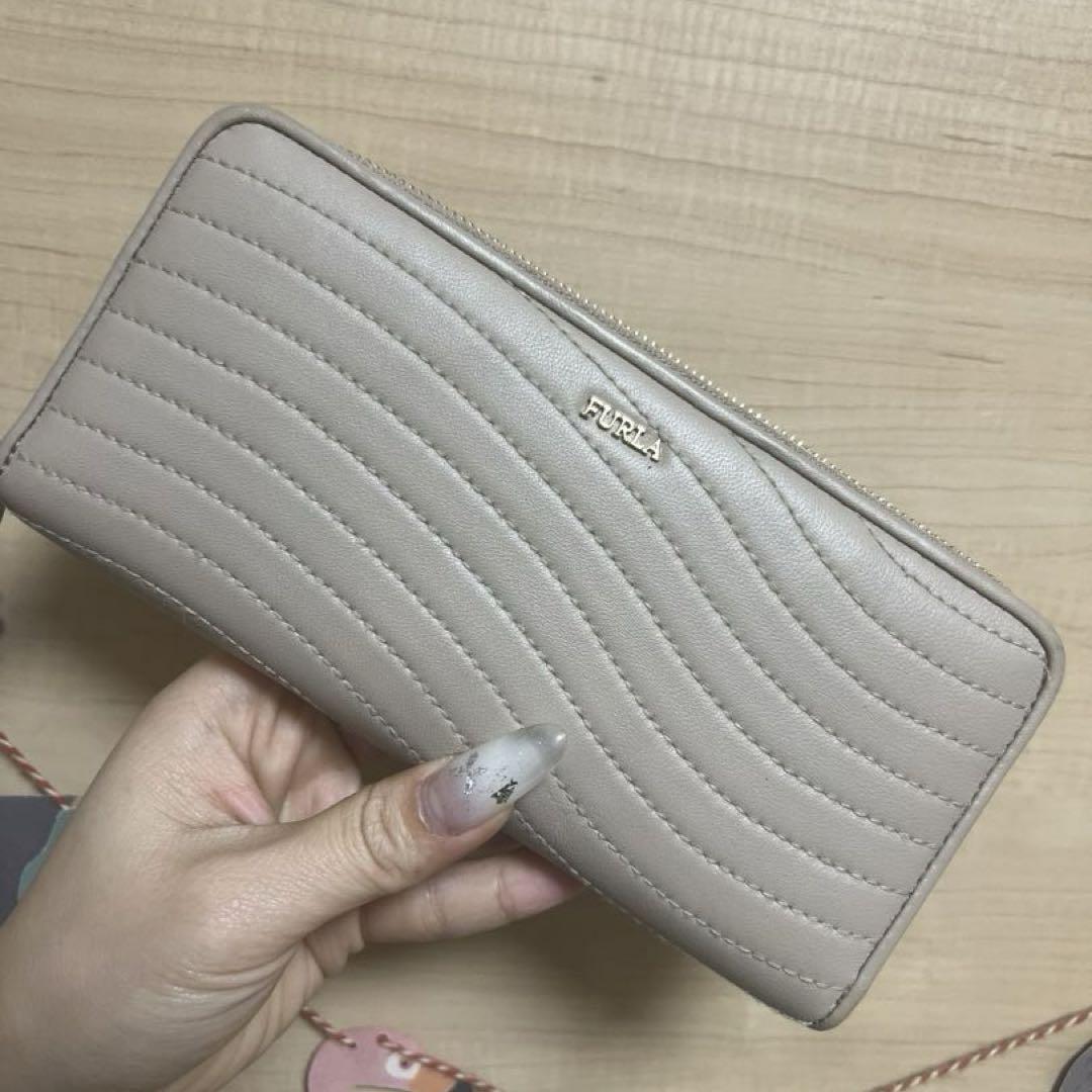 FURLA 波形ステッチ 長財布 ベージュ ピンク