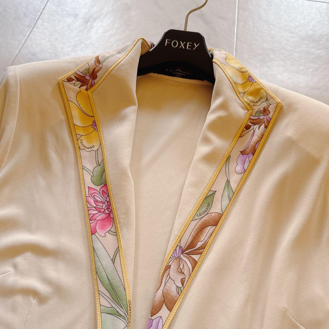 美品✨レオナール 上質カンカン ジャケット 羽織 花柄 トリム 大きいサイズLL