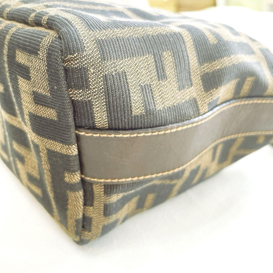 FENDI アクセサリーポーチ ミニ ズッカ柄 キャンバス 金具