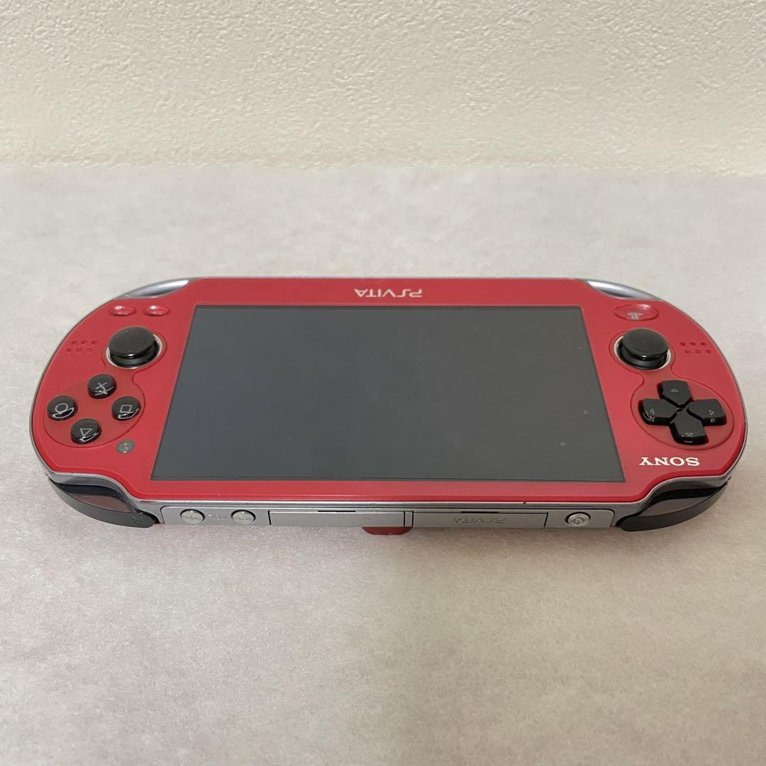 PS Vita ホワイト 本体 専用ケース付き（PS Vita ホワイト 本体