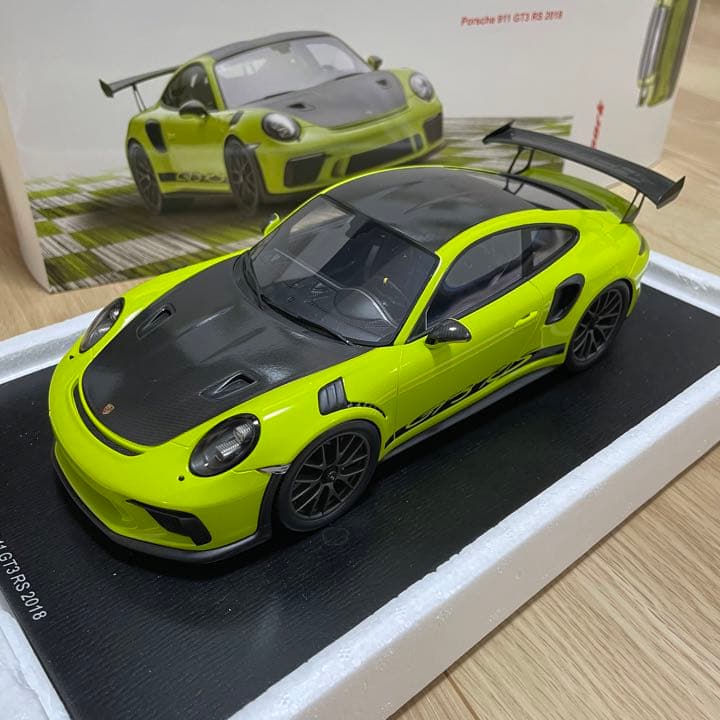 18 spark レジン製ミニカー ポルシェ 911 GT3 RS 2018 castiello.com