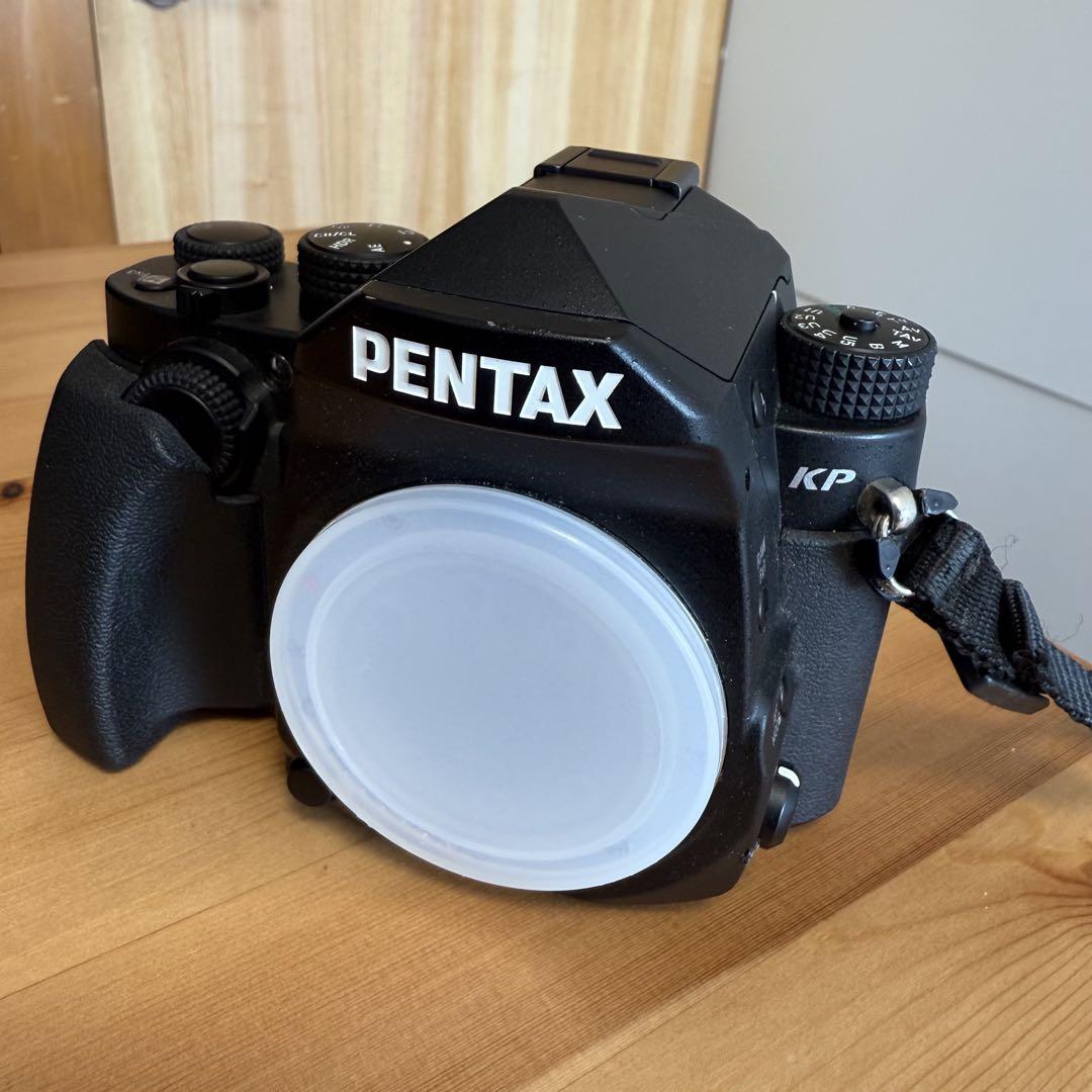 PENTAX KP 一眼レフカメラ レンズ4本&バッテリーグリップセット フルサイズ信者がPENTAX KPを買う〜ひたすら外観写真編 1