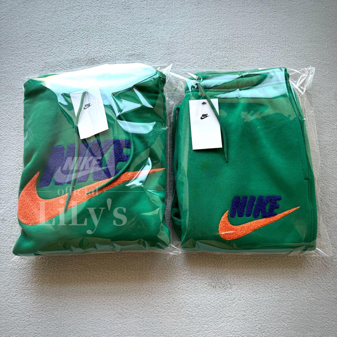 3新品未使用　NIKE上下セットアップ　Ｍサイズ　ナイキ　ロゴボア　緑　グリーン