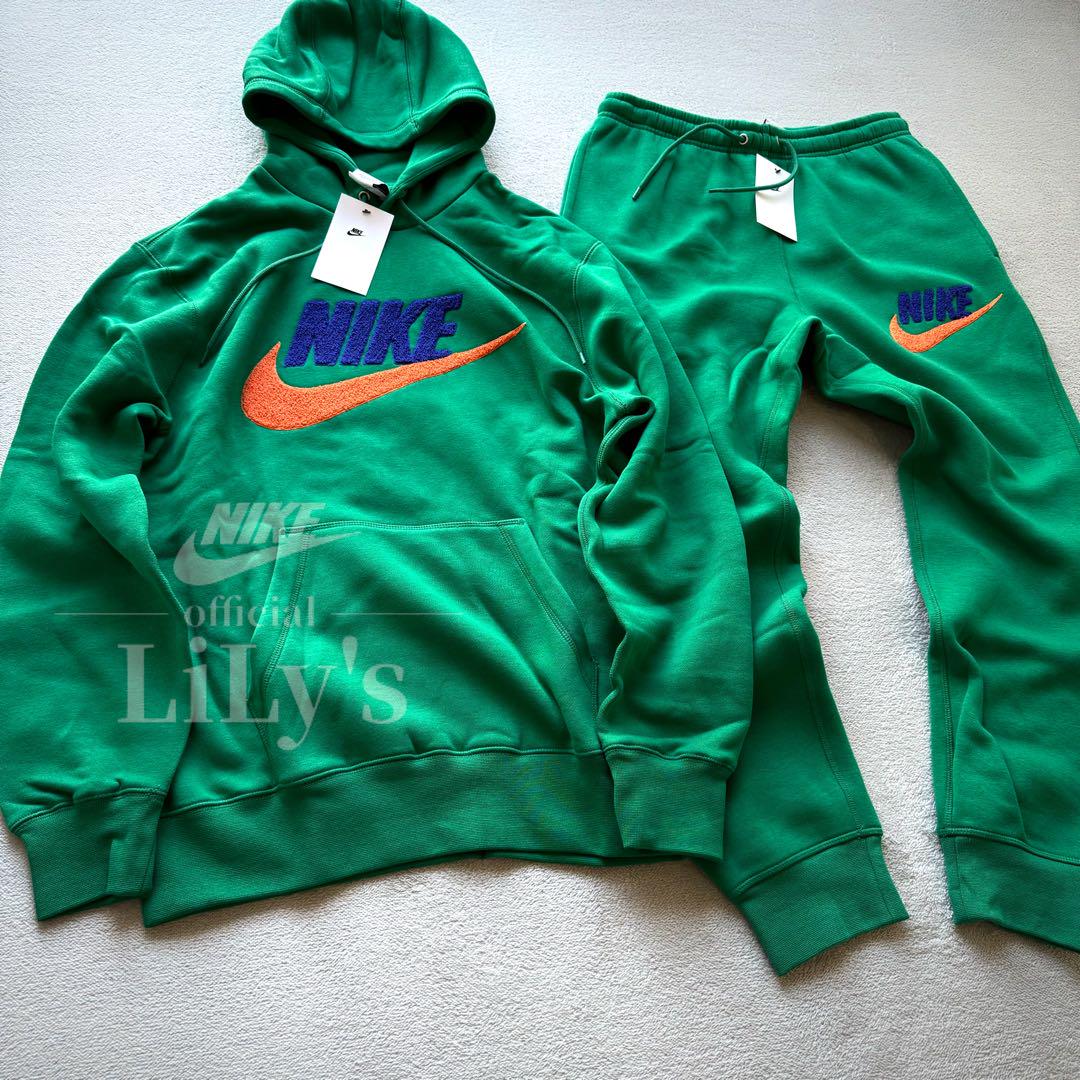 3新品未使用　NIKE上下セットアップ　Ｍサイズ　ナイキ　ロゴボア　緑　グリーン