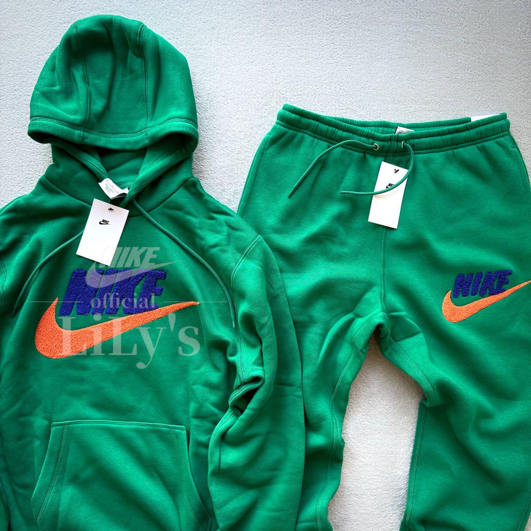 3新品未使用　NIKE上下セットアップ　Ｍサイズ　ナイキ　ロゴボア　緑　グリーン