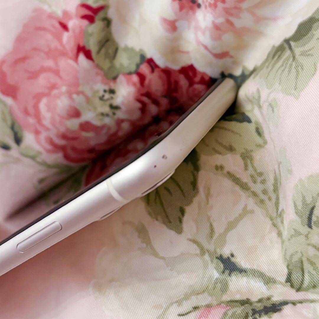 iPhone 11 ホワイト 64GB SIMフリー