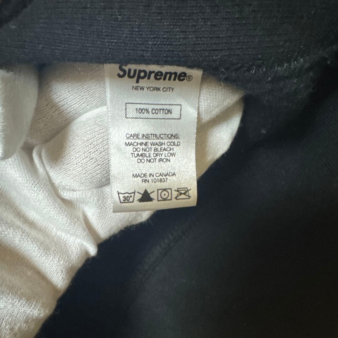 Supreme ブラック フード付きパーカー　クロスボックス