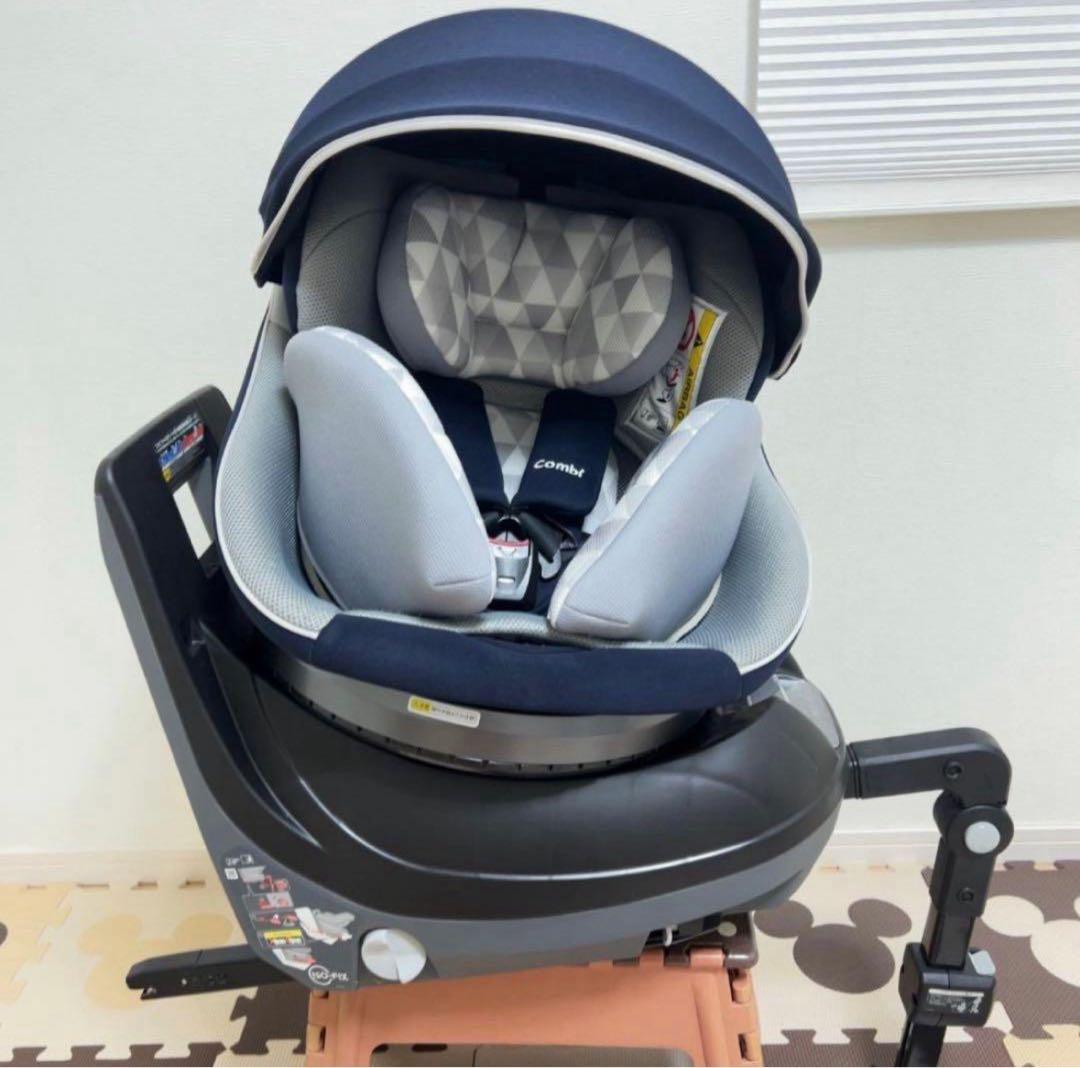 ✨ほぼ新品✨コンビ チャイルドシート クルムーヴスマートisofix ネイビー