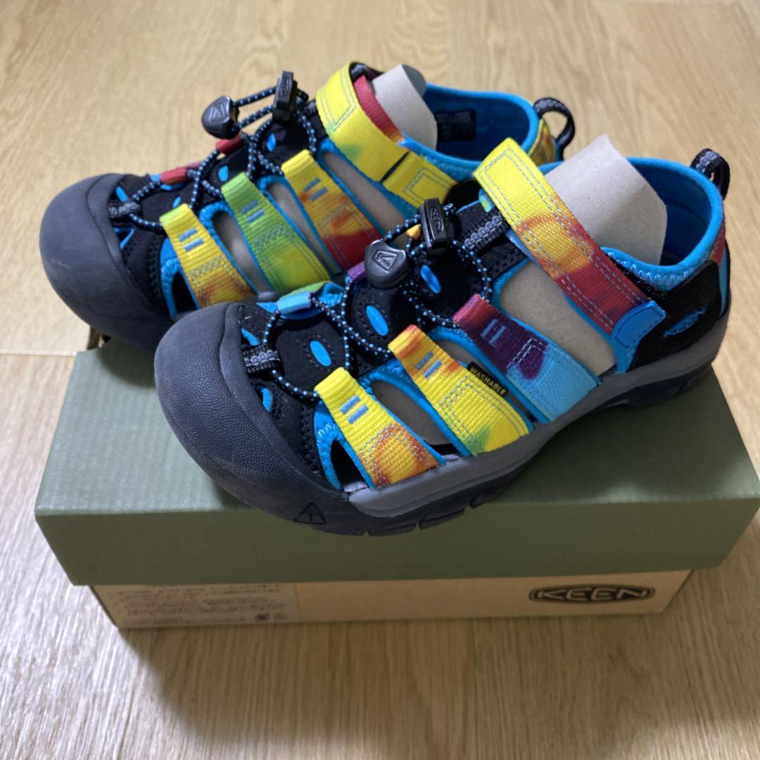 KEEN ニューポートH2 サンダル 22センチ レインボー - サンダル