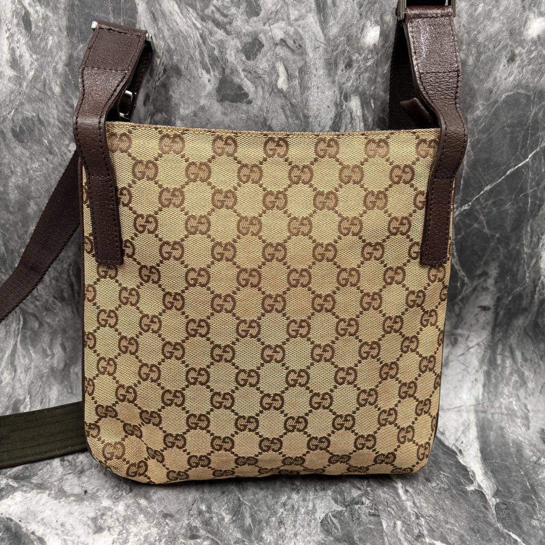 GUCCI ショルダーバッグ　GG柄　キャンバス　レザー　メッセンジャーバッグ GUCCI ショルダーバッグ GG柄 キャンバス メッセンジャーバッグ