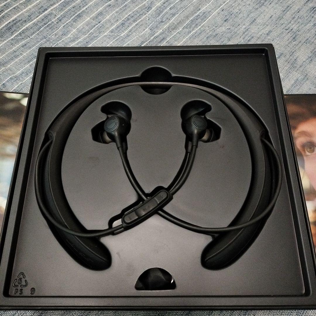 Bose QuietControl 30 ワイヤレスイヤホン