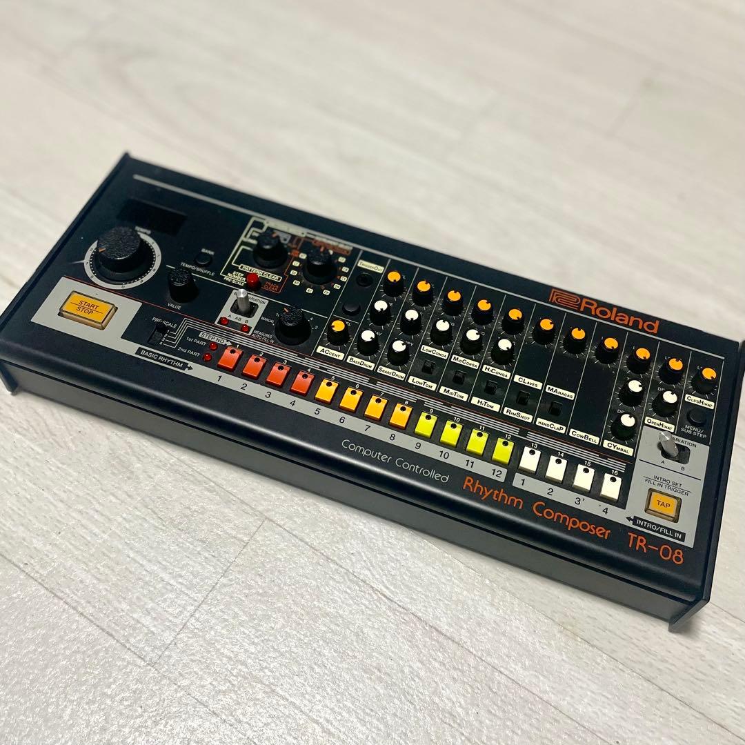 Roland TR-08