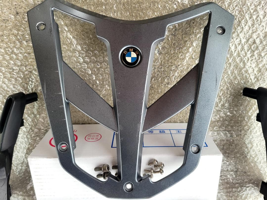 2011年式 BMW R1200R キャリアセット