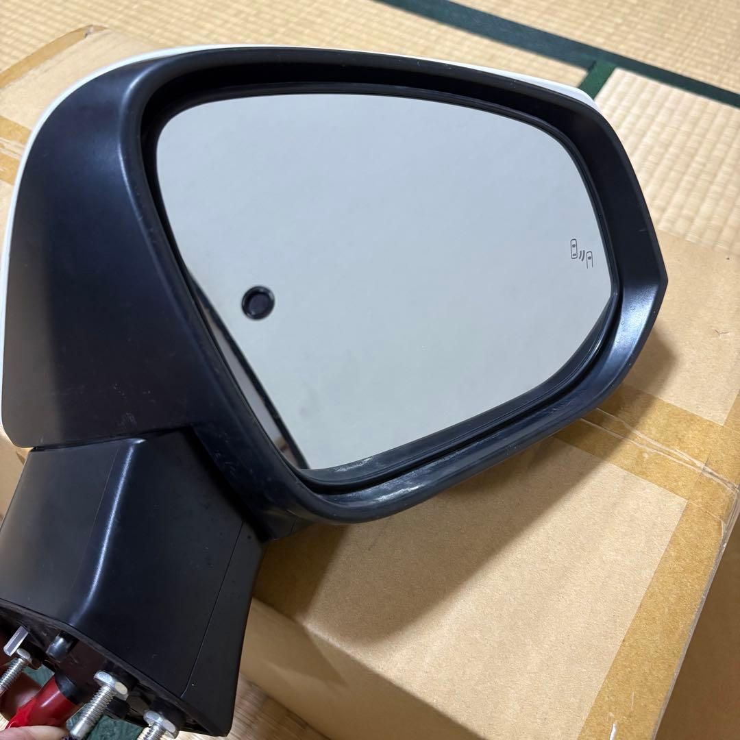 トヨタRAV4右ドアサイドミラーTOYOTA TRITUETUBI_COM