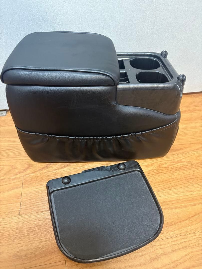 アルファード ヴェルファイア20系センターコンソールボックス目立った傷や汚れなし