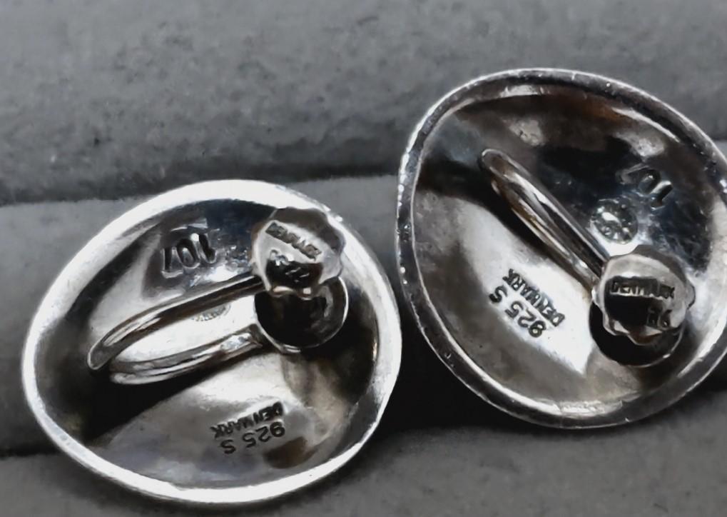 GeorgJensenジョージジェンセン　SV925シェルイヤリング　39684 アクセサリー