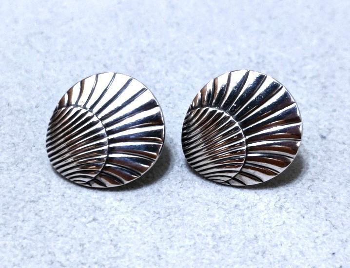GeorgJensenジョージジェンセン　SV925シェルイヤリング　39684 アクセサリー