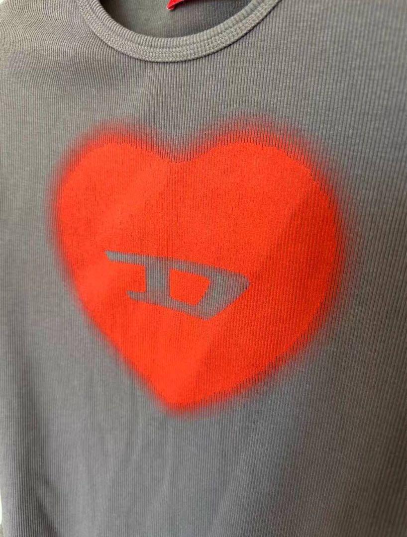 DIESEL ハートプリント Tシャツ グレー DIESEL ハートプリント Tシャツ グレー - メルカリ