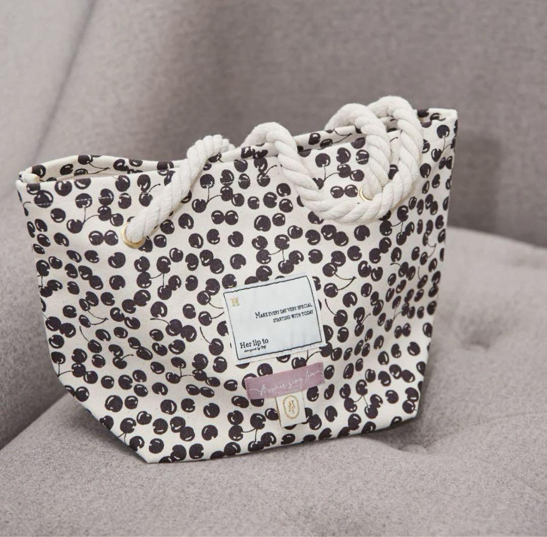 １着でも送料無料 herlipto Cherry Tote Bag espresso バッグ
