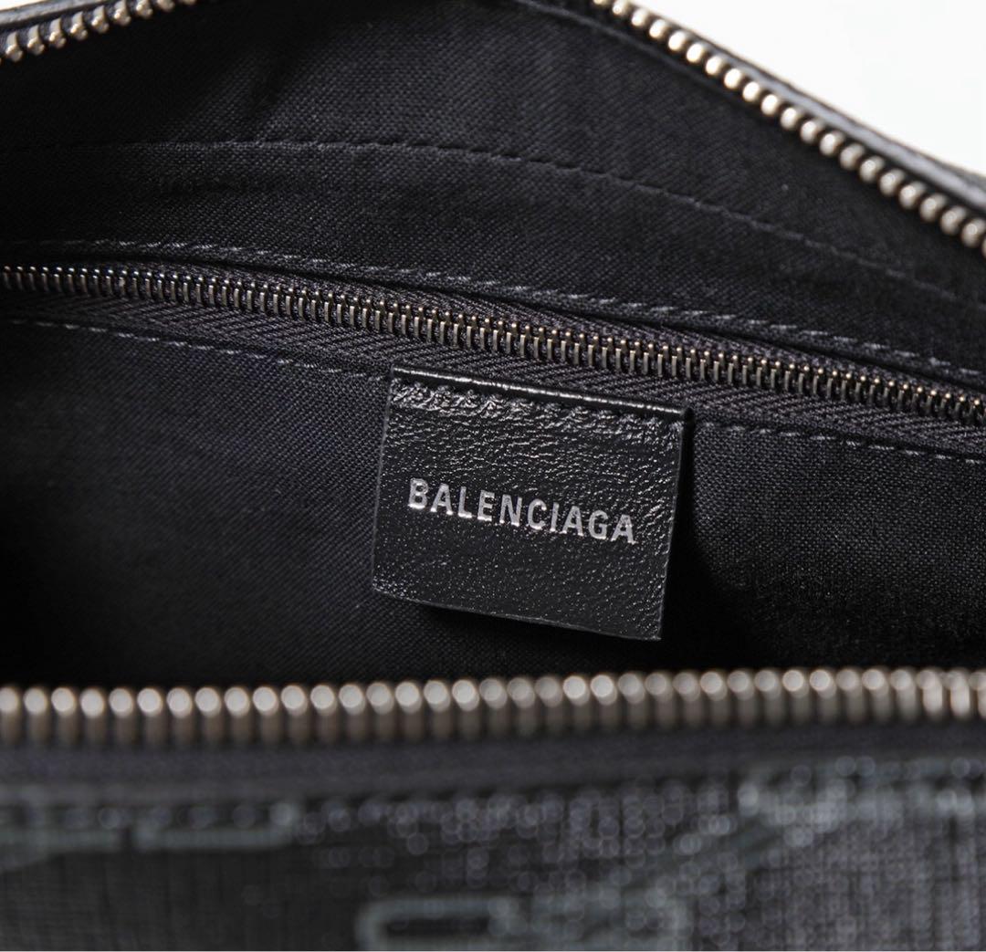 ヤ*リ様 BALENCIAGA BBモノグラムショルダーバッグ