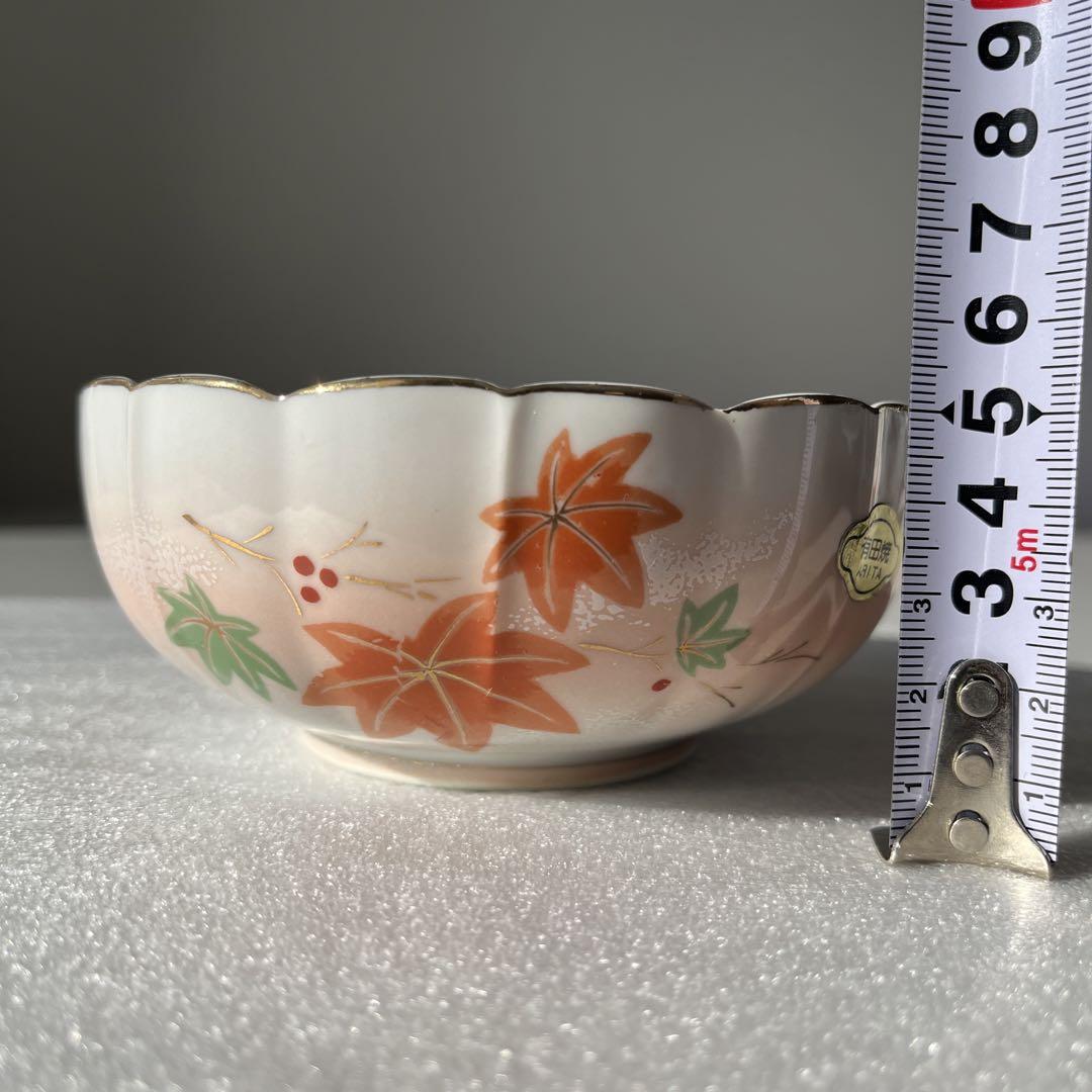 紅葉と花のデザイン小皿セット 紅葉と花のデザイン小皿セット