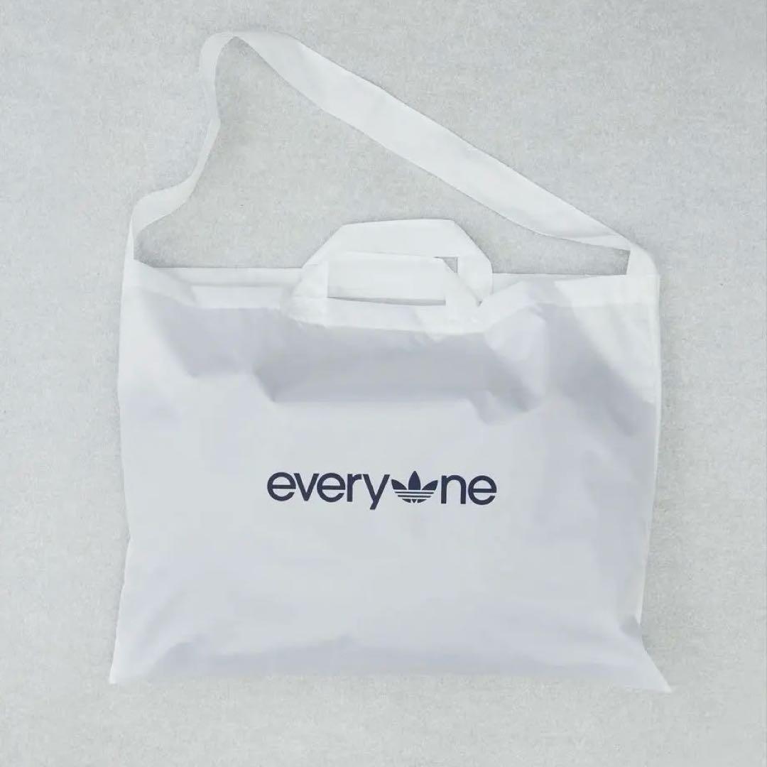 ADIDAS EVERYONE トートバッグ　三好良