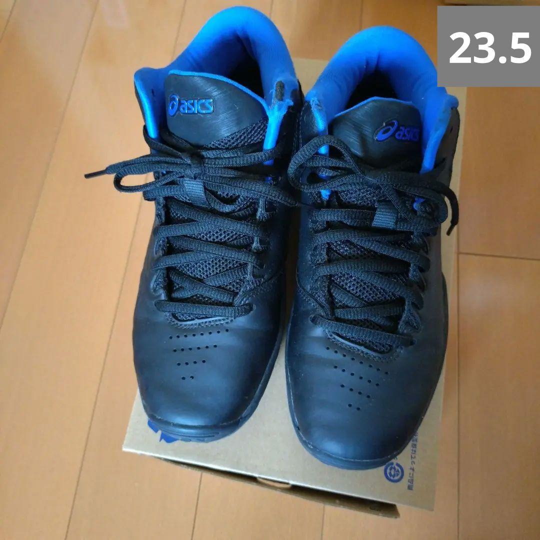 アシックス　バスケシューズ 23.5