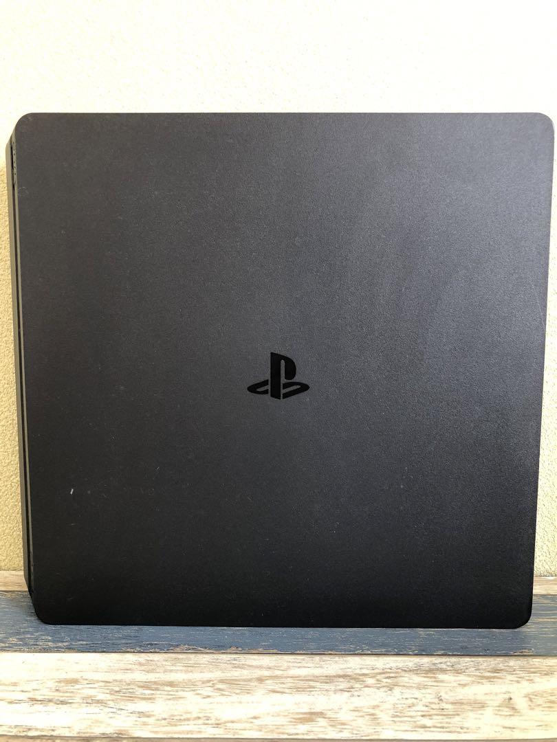 PS4 CUH-2000A