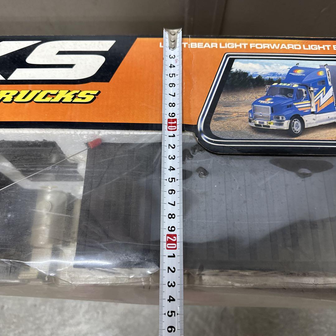 ラジコントラック、トレーラー。Trucks M-2