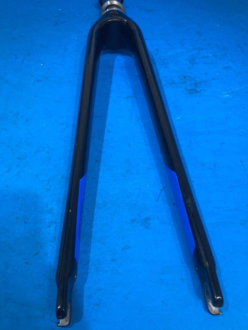 ★良品 GIANT CONTEND2 フルカーボンフロントフォークヘッドパーツ付 ☆良品 GIANT CONTEND2 フルカーボンフロントフォークヘッド