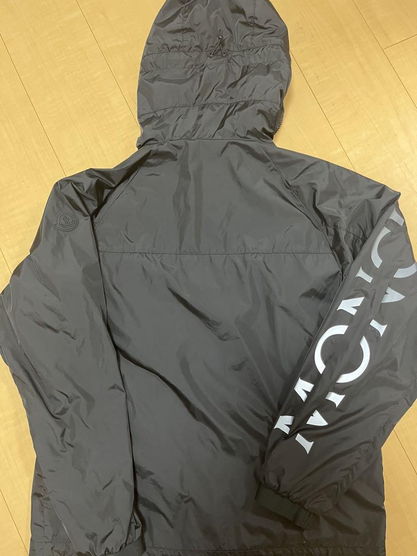 美品　モンクレール　メンズ　ナイロンジャケット　ナイロンジャンパー